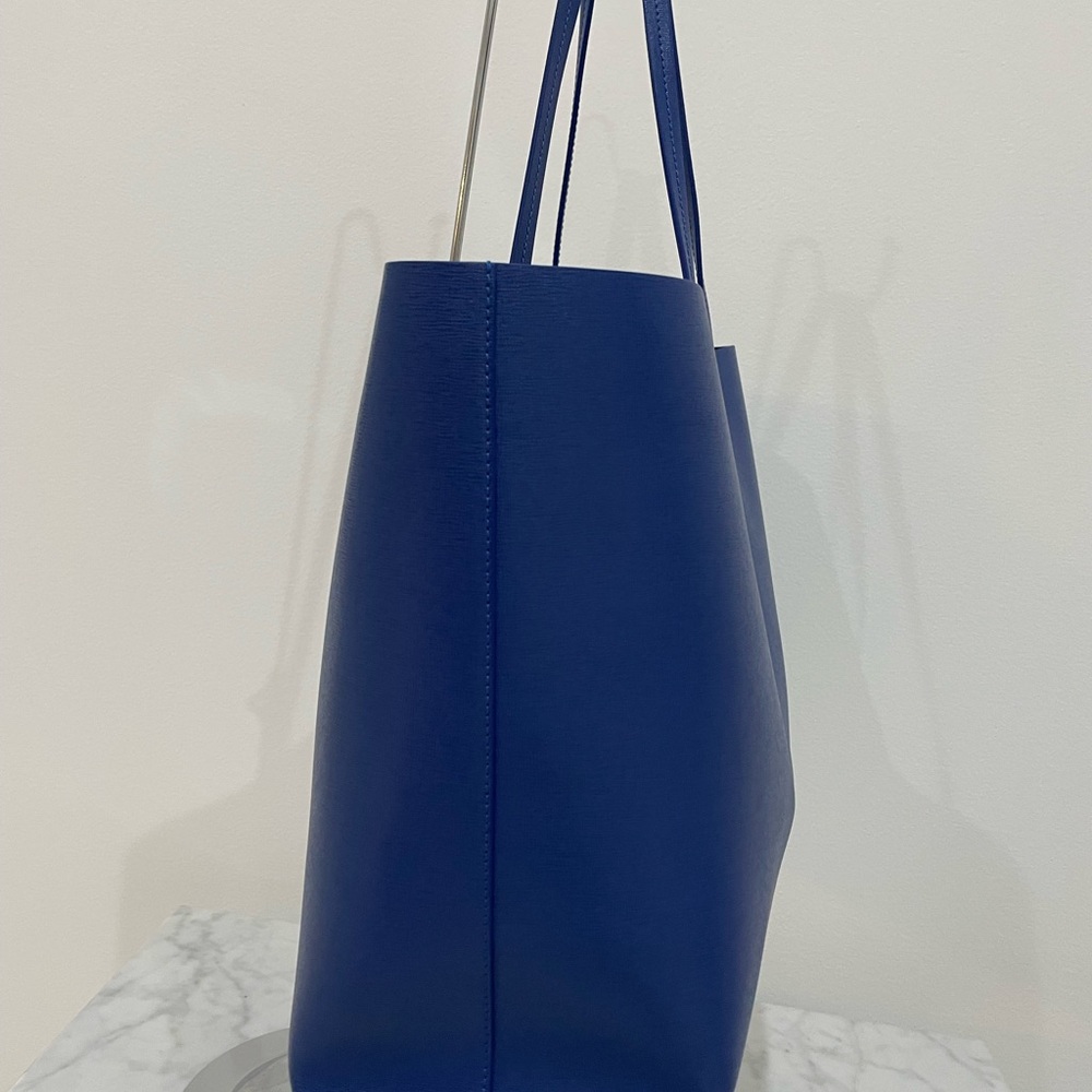 Versace Blue Texture Leather Handbag/Tote
Rare! Sold Out! Brand New! Dust Bag! - Picture 4 of 10
